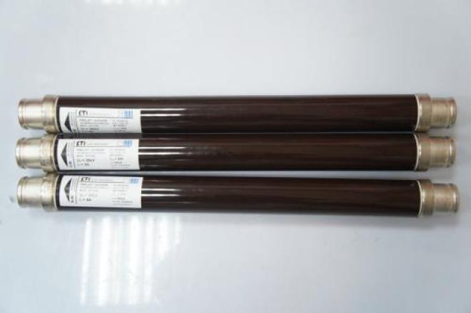 Cung cấp   cầu chì trung thế , cầu chì cao thế , cầu chì tự rơi,