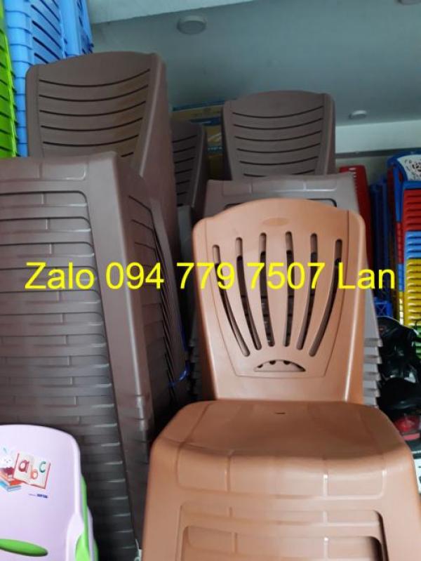 Cung cấp ghế dựa cao đại nhựa Việt Thành tại Tân Phú