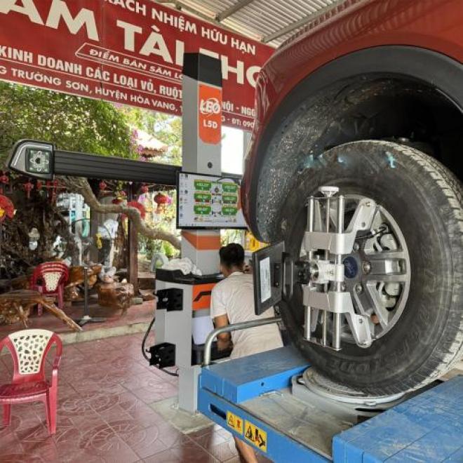 Máy thiết bị cân chỉnh thước lại xe LEO L5D