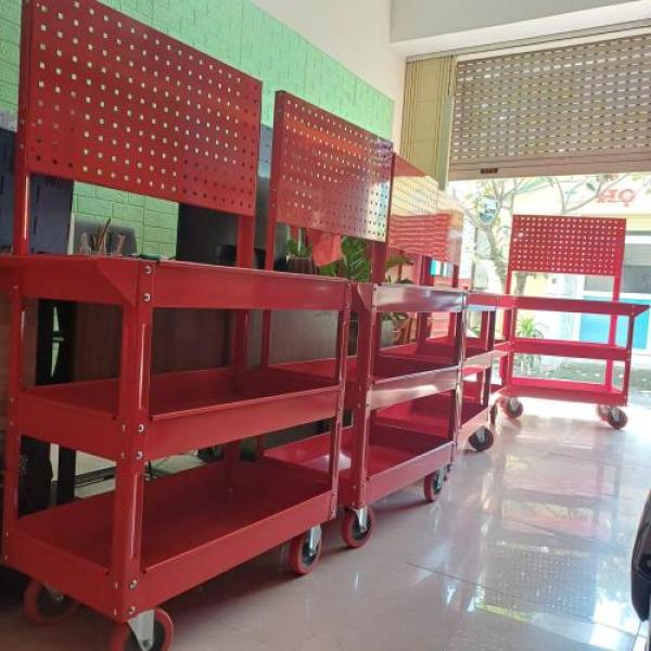 Xe đẩy 3 ngăn – bảng treo cơ khí
