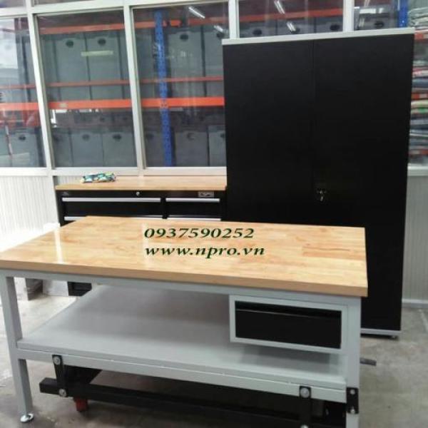 Bàn thao tác nguội KT:1600Wx700Dx850Hmm