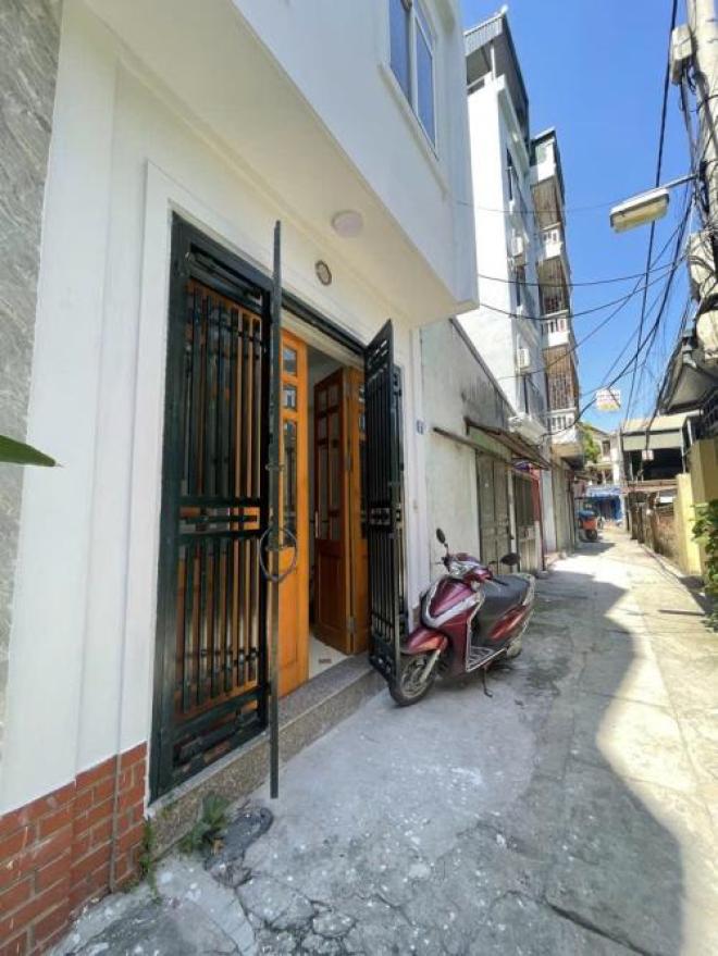 Bán nhà tây trà lĩnh nam 5 tầng dân xây ô tô qua nhà hoàng mai