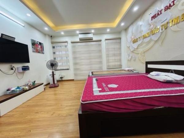 Bán siêu phẩm nhà yên lạc phân lô 5 tầng thang máy long lanh dân xây lô góc ô tô hai bà trưng Bán siêu phẩm nhà yên lạc phân lô 5 tầng thang máy long lanh dân xây lô góc ô tô hai bà trưng