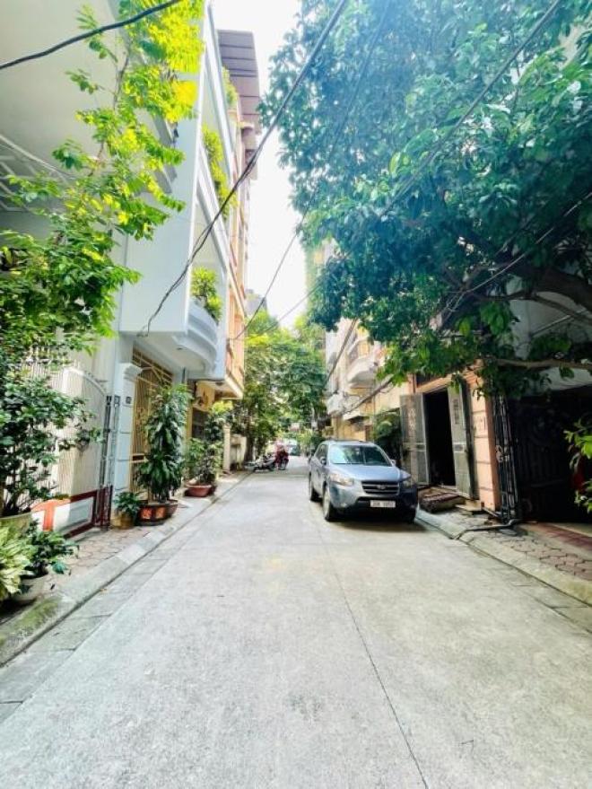 Bán nhà lạc trung phân lô 4 tầng vỉa hè 2 ô tô dừng đỗ kinh doanh hai bà trưng Bán nhà lạc trung phân lô 4 tầng vỉa hè 2 ô tô dừng đỗ kinh doanh hai bà trưng
