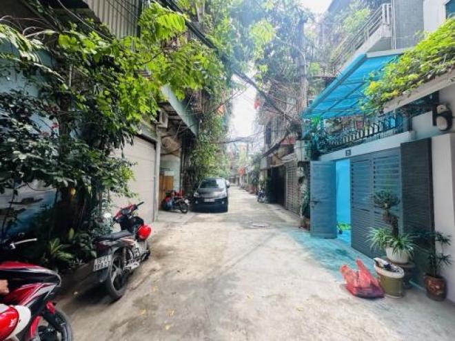 Bán nhà giải phóng 4 tầng long lanh dân xây ô chờ thang máy lô góc ô tô kinh doanh thanh xuân