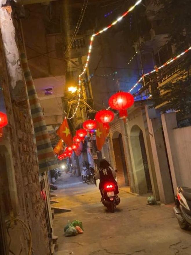 Bán nhà đường hoàng mai 4 tầng long lanh dân xây phân lô ô tô kinh doanh