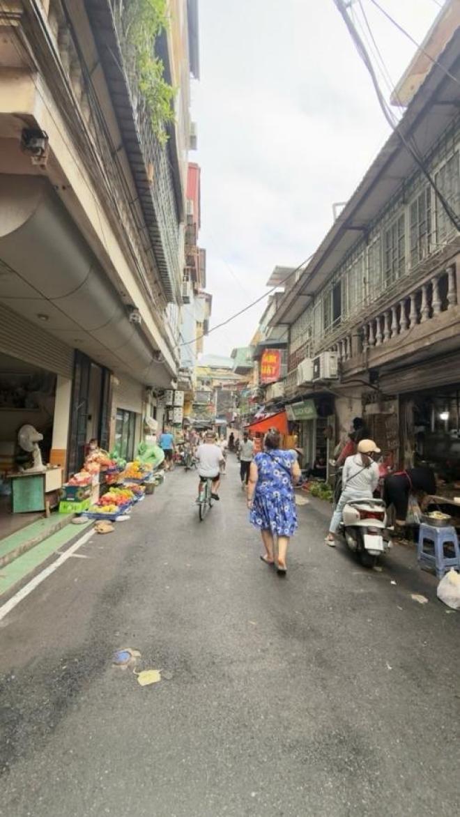 Bán nhà phương mai 5 tầng dân xây ngõ to hơn phố kinh doanh sầm uất đống đa Bán nhà phương mai 5 tầng dân xây ngõ to hơn phố kinh doanh sầm uất đống đa