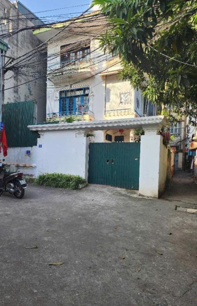 Siêu hiếm tân khai lĩnh nam bán 240M tặng nhà 3 thoáng ô tô tránh vào nhà hoàng mai Siêu hiếm tân khai lĩnh nam bán 240M tặng nhà 3 thoáng ô tô tránh vào nhà hoàng mai