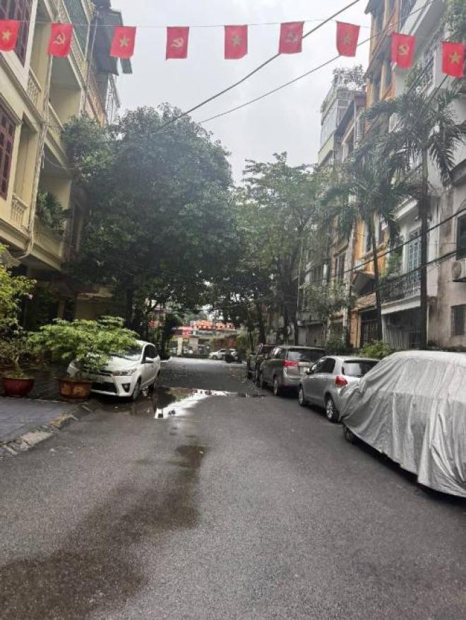 Siêu hiếm siêu vip bán nhà bạch đằng 4 tầng dân xây ô tô dừng đỗ la liệt ngày đêm hai bà trưng Siêu hiếm siêu vip bán nhà bạch đằng 4 tầng dân xây ô tô dừng đỗ la liệt ngày đêm hai bà trưng