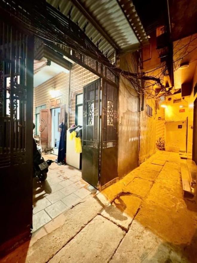 Bán 52M hồng mai bạch mai tặng nhà lô góc hai bà trưng Bán 52M hồng mai bạch mai tặng nhà lô góc hai bà trưng