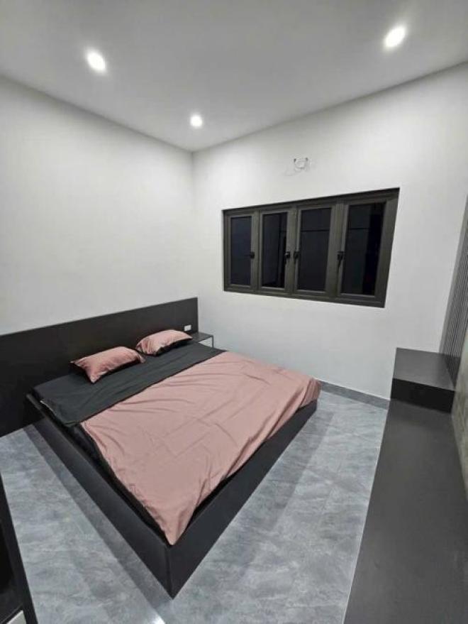 Bán nhà tam trinh 4 tầng long lanh ở ngay gần phố hoàng mai