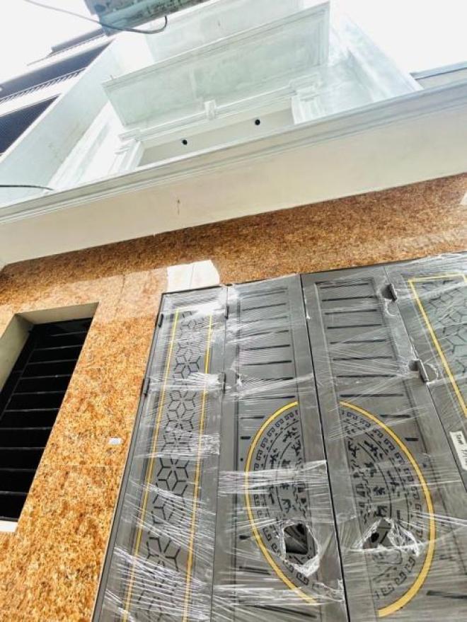 Bán nhà yên duyên 5 tầng thang máy long lanh hoàng mai