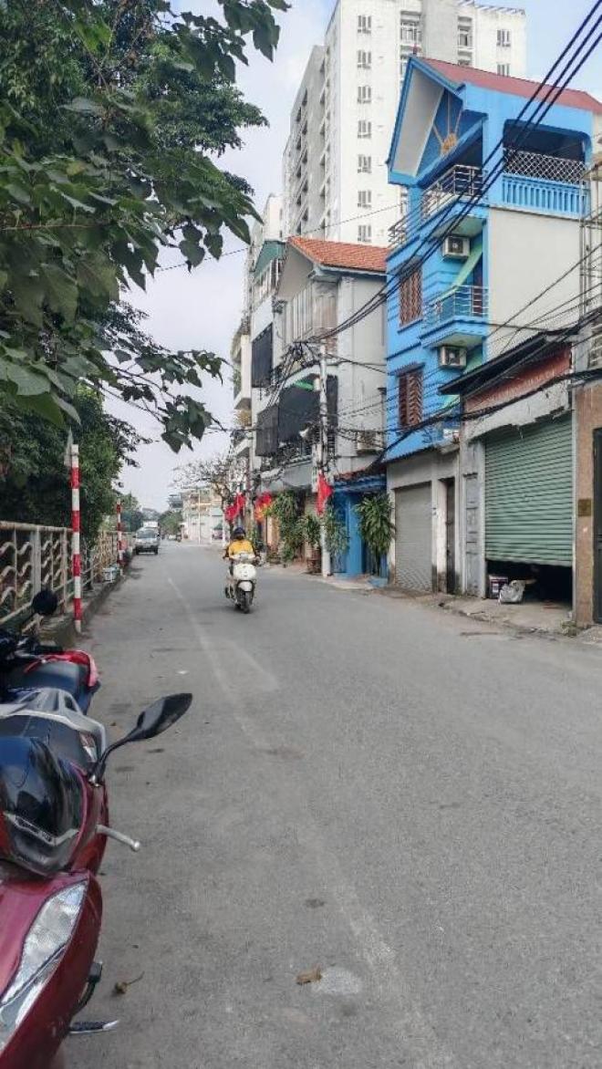 Bán đất khuyến lương 58M đường 3 ô tô tránh hoàng mai