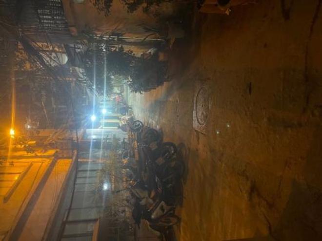 Bạch mai bán 36M tặng nhà lô góc gần phố hai bà trưng Bạch mai bán 36M tặng nhà lô góc gần phố hai bà trưng