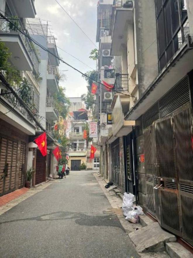 Bán nhà phân lô yên lạc 4 tầng ô tô tránh dừng đỗ hai bà trưng Bán nhà phân lô yên lạc 4 tầng ô tô tránh dừng đỗ hai bà trưng