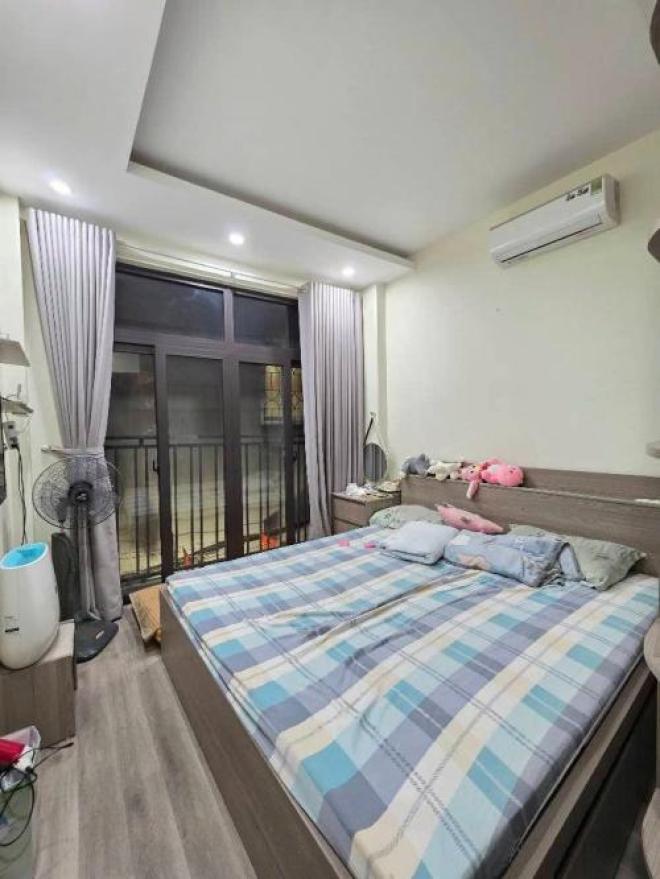 Nhỉnh 4 tỷ bán nhà tân mai 4 tầng long lanh dân xây ở ngay hoàng mai