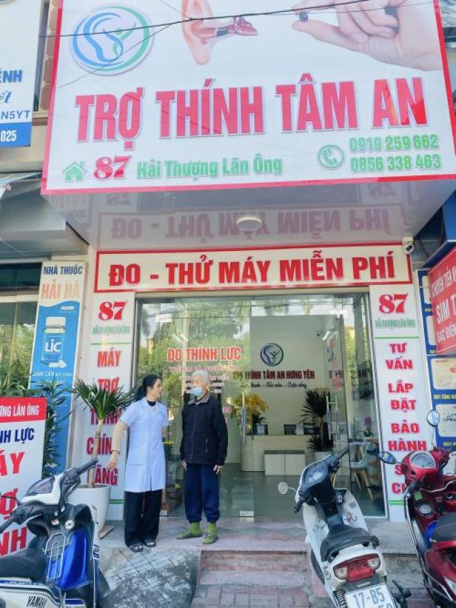 Cần làm gì khi người thân có biểu hiện lãng tai? Cần làm gì khi người thân có biểu hiện lãng tai?